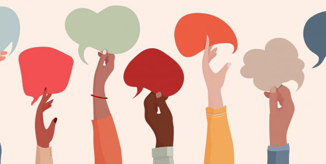Illustrasjon av hender som holder snakkebobler