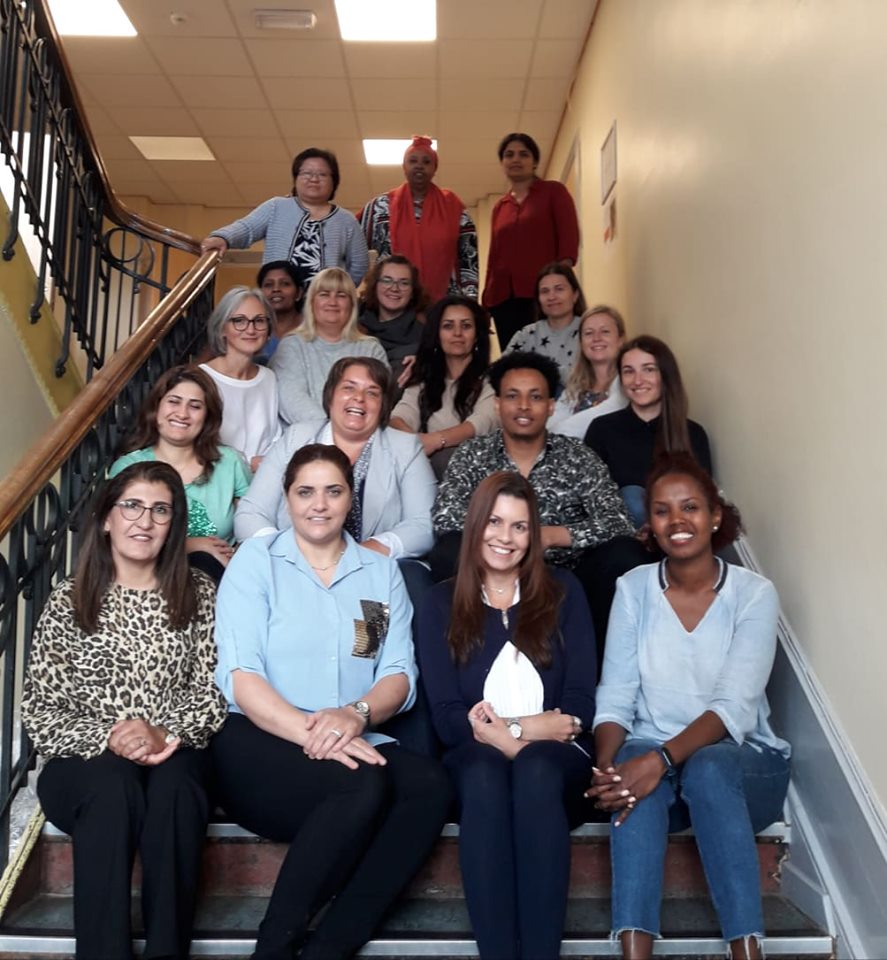 Gruppebilde av tospråklige lærere i Ålesund fra skolestart 2019