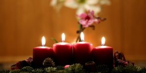 foto av fire stearinlys. Pixabay