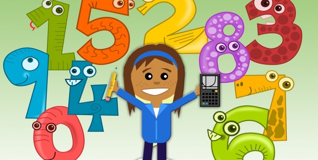 Mergaite stovi apsupta didelių skaičių